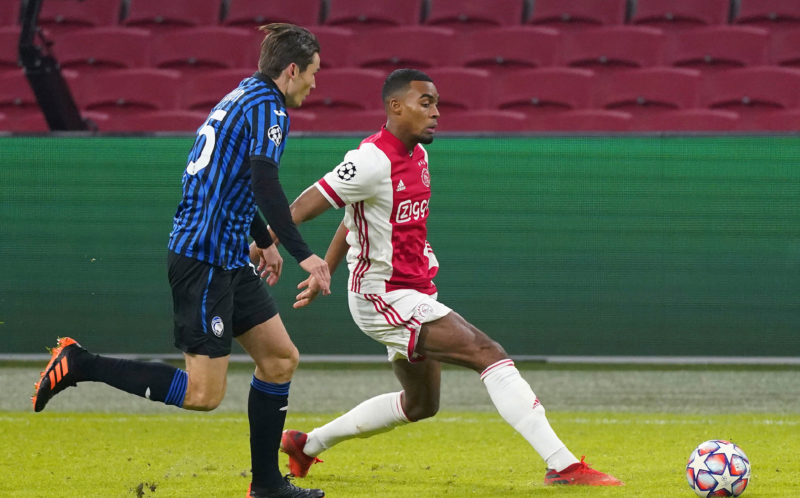 j9九游会包含清晨亚特兰大完成体检：意甲节点到来，目标明确，更衣室氛围转暖的词条